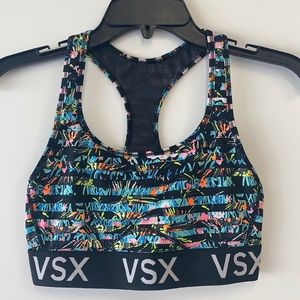 🛍Victoria’s Secret Sports Bra Stripe Color Floral